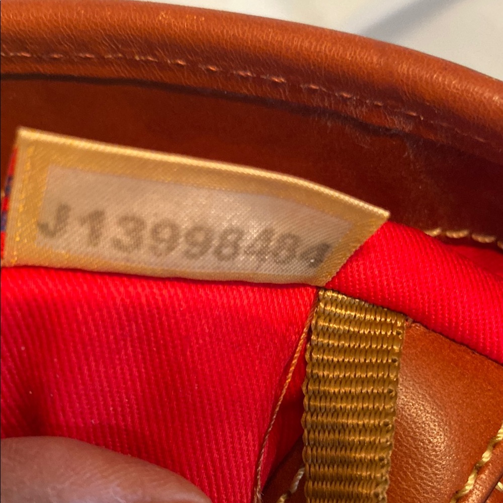 Dooney & Bourke Handbag - Picture 5 of 11